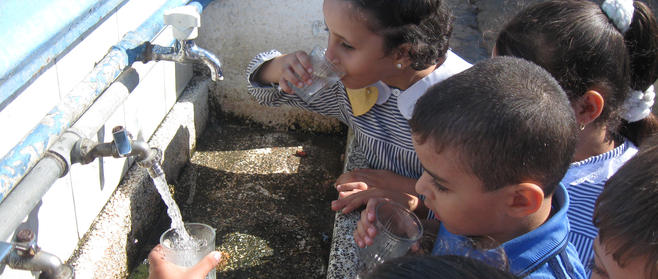 children drinking
